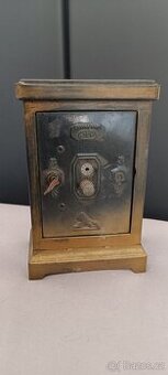 Malý trezor kasička Rok 1920