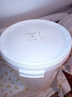 Plastové kbelíky 40L