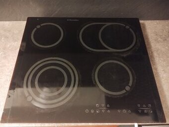 Polofunkční sklokeramická varná deska Electrolux EHS 6651P