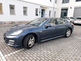 Porsche 970 Panamera 4S