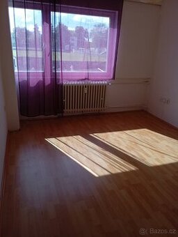 Pronájem bytu 2+1 Hrušovany u Brna.