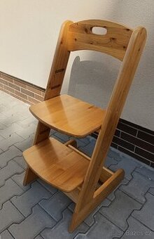 Dětská rostoucí židle z masivu