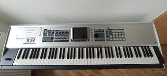 Roland Fantom X8