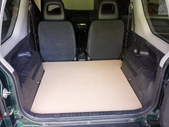 Suzuki Jimny - deska do kufru