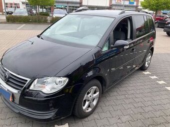 Volkswagen Touran 2.0 TDI 103kw - Klima,Navi