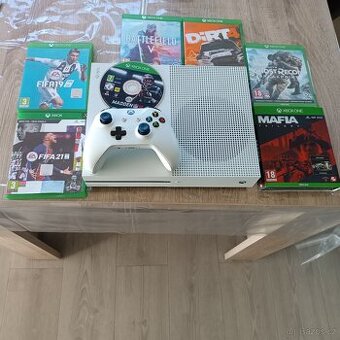XBOX ONE S 500GB