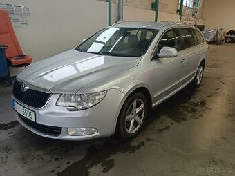 Superb 2 II combi TDI 103kw DSG alu 16 navi 2.majitel