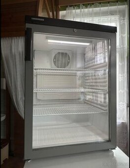 Chladící vitrína Liebherr v80cm, š60cm, h60cm