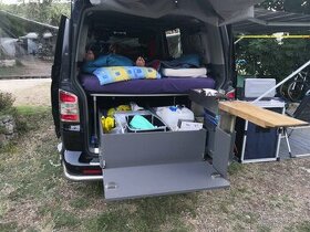 Obytná vestavba vw t5