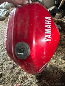 Nadrz na Yamaha R1 00-01 Rn04