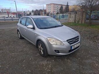 Kia Ceed 1,4 16v r.v.2007