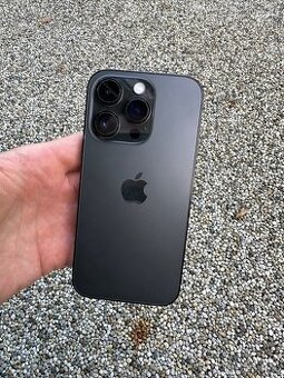 iPhone 14 pro baterie 100%