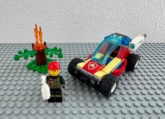 LEGO City 60247 - Lesní požár