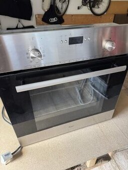 Horkovzdušná vestavná trouba WHIRLPOOL tel 602203767