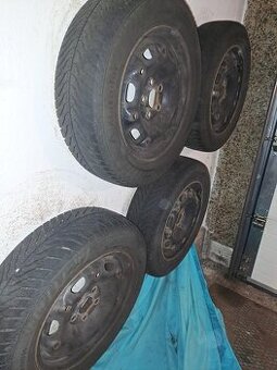 Zimní souprava 165/70 R14