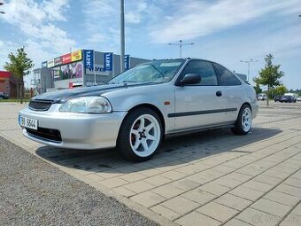 Honda Civic 6g coupe