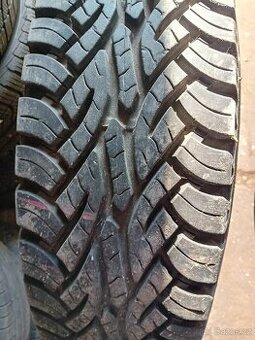 Prodám 2ks pneu 235/85/R16/C