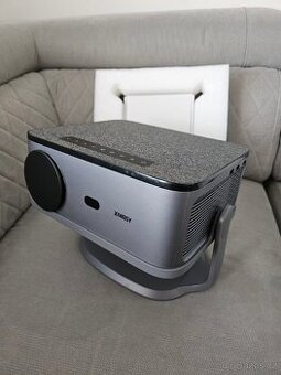 XIWBSY T08 – nový projektor