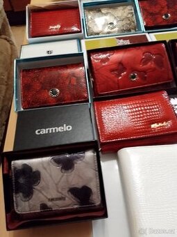 ♥️♥️♥️Nové značkové lakované peněženky ♥️♥️♥️