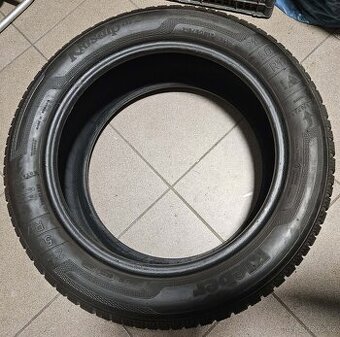 Klebr Krisapl HP2 215/50/17 zimní