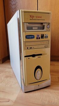 Prodám starší tichý PC midi tower + monitor LCD HP 17"