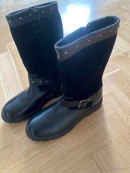 Dívčí kozačky zn. Baťa