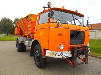 SYPAČ vozovek Š706