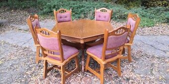 Masivní rozkládací stůl+6ks masivních židlí