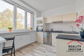 Prodej bytu v os. vlast. 2+1+balkon+komora/69m2 Tř. Osvoboze