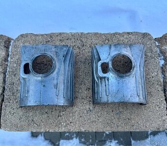 Jawa CZ 125 175 kyvacka, CZ - kryty karburátoru