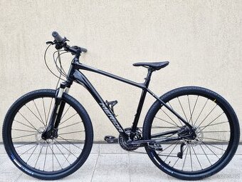 #47 Ultralehké trekové/krosové kolo Merida AIR 28" Zánovní