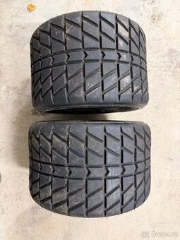 Pneu Maxxis 225/40-10, 225/40 r10