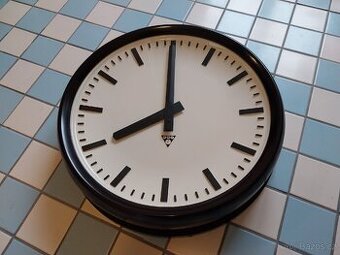 Hodiny PRAGOTRON PV 421 maloserie