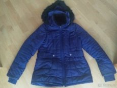 Dámská fialová zimní bunda s kapucí