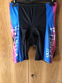 Různé kratasy a leginy, teplaky Nike, fleesova vesta - 1