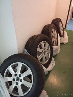 Alu kola 5x114,3  s zimní pneu 215/70r16
