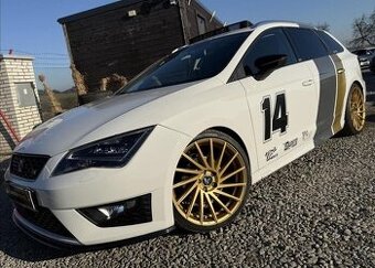 Seat Leon FR TSI 110kW PANORAMA NAVI benzín manuál 110 kw - 1