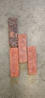 Ražený obkladový lícový pásek 210x63x23 mm cihlová barva