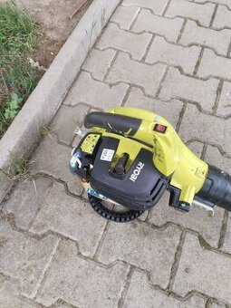 Prodám foukac Ryobi Rbv26b