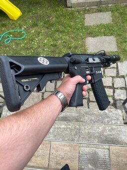 Airsoftová zbraň Specna Arms rra & si sa-e17 edge™