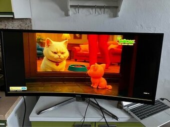 Zaobleny sirokouhly 35” monitor banq xr 3501