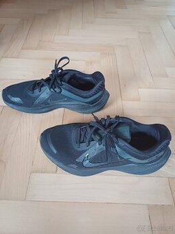 Nike tenisky vel.41