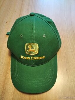 kšiltovka John Deere