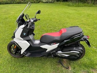 BMW C400X pouze 3800km Dph