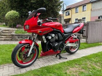 Yamaha Fazer 600
