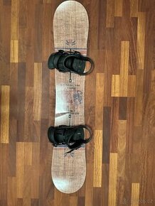 Prodám snowboard Burton Custom Blend + vázání Malavita - 1