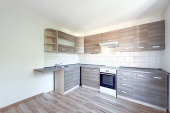 Pronájem byty 4+1, 104 m2 - Most - J. V. Sládka, ev.č. 00646