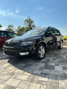 Škoda Octavia 1.2 TSI, 77 KW, servis SKODA + plná výbava