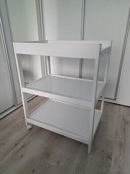 Přebalovací pult Klups
