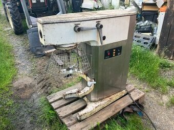 Robot Alba RE 22 rok 1997, část v nerezu